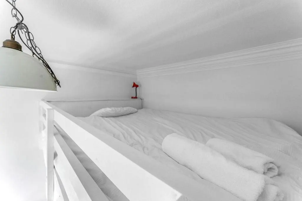 Διαμέρισμα Bright And Spacious Flat Overlooking The Meadows Εδιμβούργο