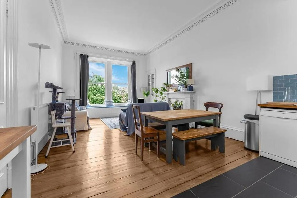 Διαμέρισμα Bright And Spacious Flat Overlooking The Meadows Εδιμβούργο